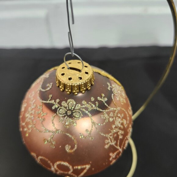 Vintage Krebs Masters on Silk Christmas Ornament - Picture 4 of 6